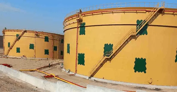 Oil Refinery - 001 - qsmllc.ae